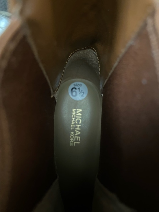 Michael Kors | MK Brown Leather Studded Ridley Chelsea Boot Lug Sole NWOB 6.5 - Picture 10 of 11